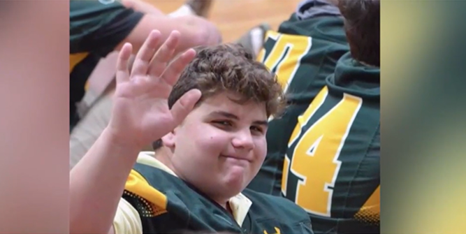 High school football team dedicates season to 15-year-old player who died from seizure
