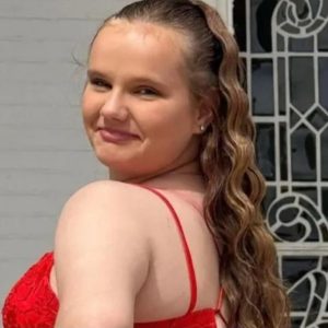 Scarlett Durden e1767400504440 300x300 - Homepage