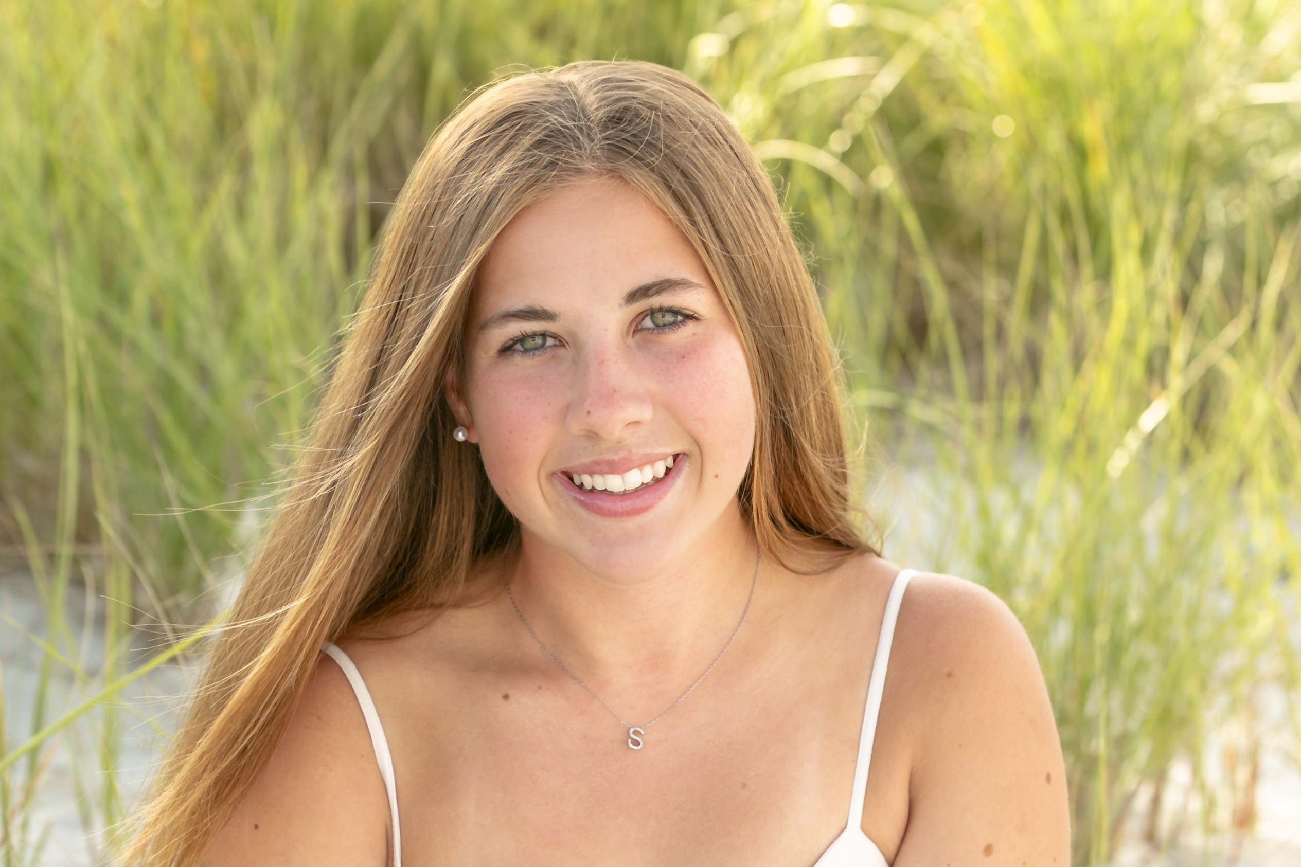 Siena Hesbach - Heroes for Young Hearts
